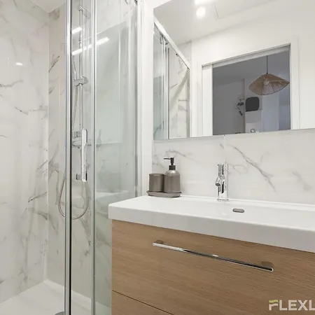 Spacious T7 In 20 Apartment